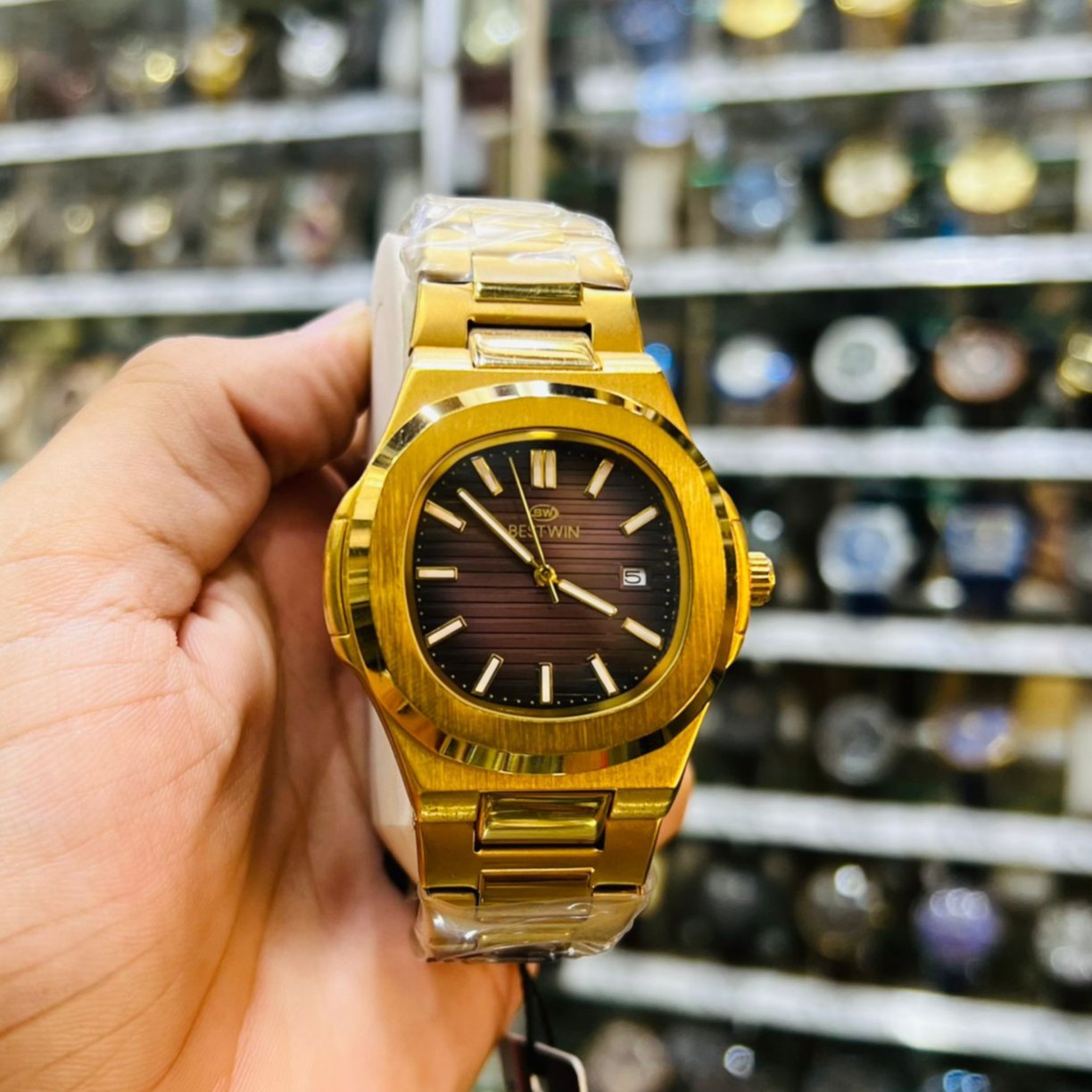 Best Win Golden Watch